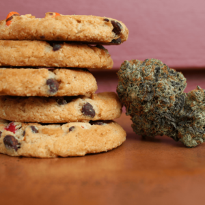 cannabis buds next to cookies